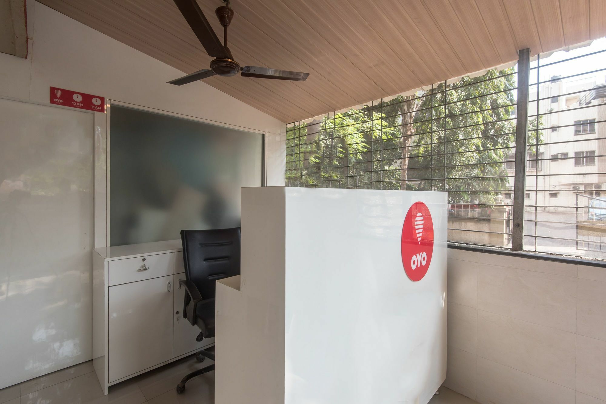 Hotel O Aishwarya Service Apartment Navi Mumbai Buitenkant foto
